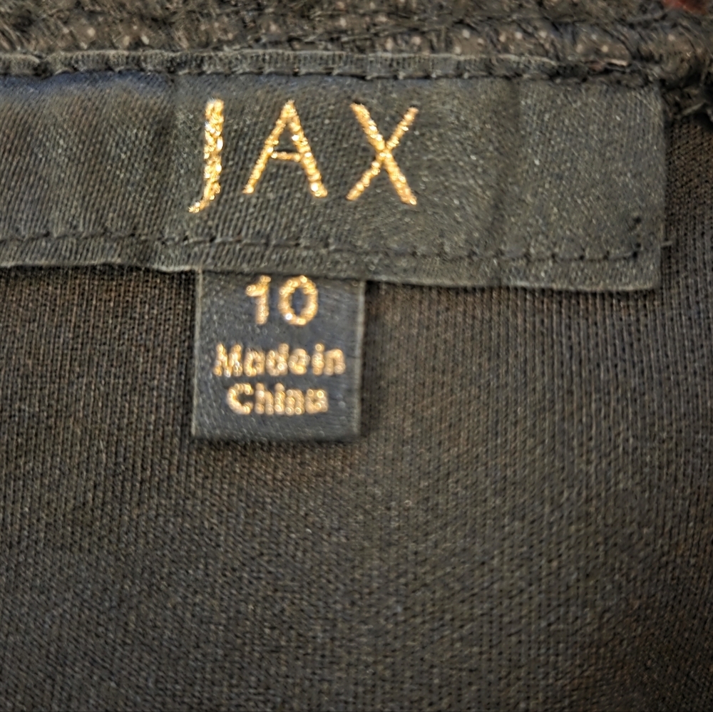 JAX Sleeveless SheathDress - Picture 7 of 9